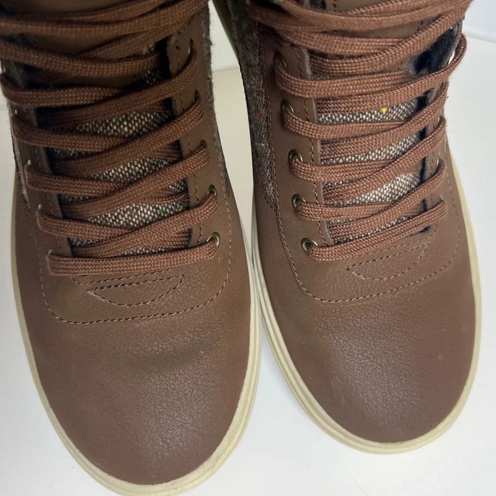 •MERRELL• Holly 2 Lace Up Waterproof Boot in Oak Brown Size 9 Gore-Tex‎ Winter